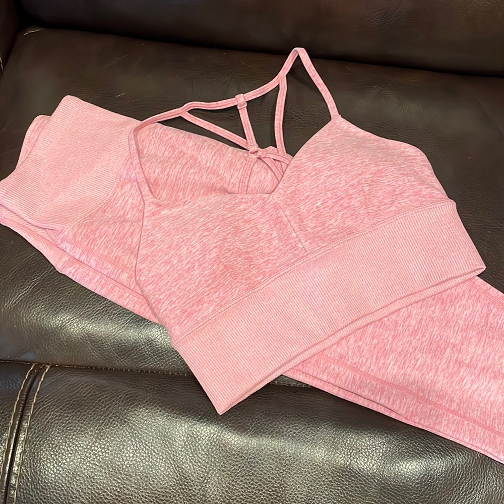 ALO Yoga Parisian Pink Set